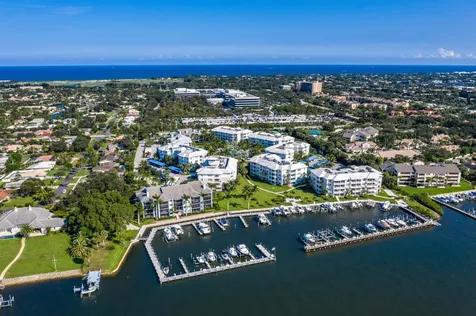 441 Bay Colony Drive Juno Beach FL 33408