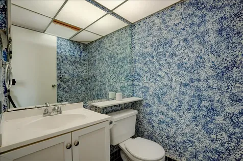 222 Saxony Delray Beach FL 33446