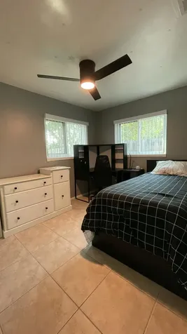 9282 Nw 24th Place Sunrise FL 33322