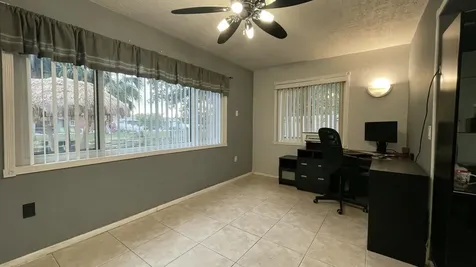 9282 Nw 24th Place Sunrise FL 33322