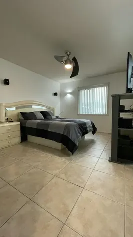 9282 Nw 24th Place Sunrise FL 33322