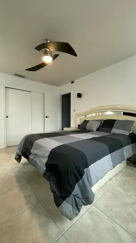9282 Nw 24th Place Sunrise FL 33322