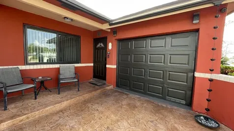 9282 Nw 24th Place Sunrise FL 33322