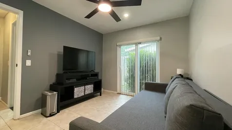 9282 Nw 24th Place Sunrise FL 33322