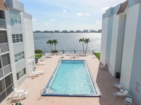 1502 S Lakeside Drive Lake Worth Beach FL 33460