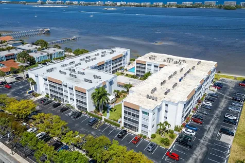 1502 S Lakeside Drive Lake Worth Beach FL 33460