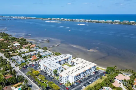 1502 S Lakeside Drive Lake Worth Beach FL 33460