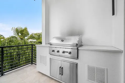 927 Witherspoon Lane Delray Beach FL 33483