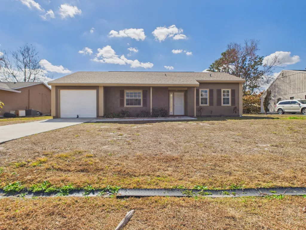 240 Se Twig Avenue Port Saint Lucie FL 34983