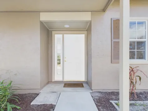 240 Se Twig Avenue Port Saint Lucie FL 34983