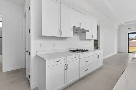 320 Se Via Sangro Port Saint Lucie FL 34952