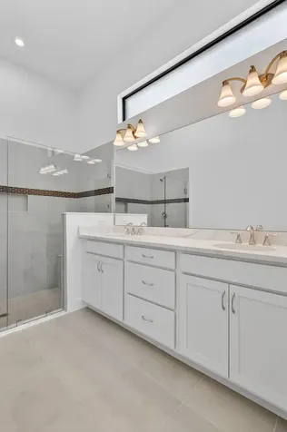 320 Se Via Sangro Port Saint Lucie FL 34952
