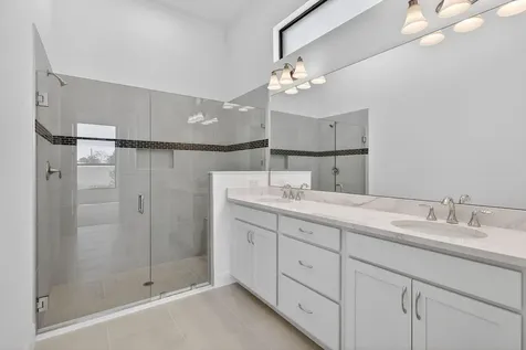 320 Se Via Sangro Port Saint Lucie FL 34952
