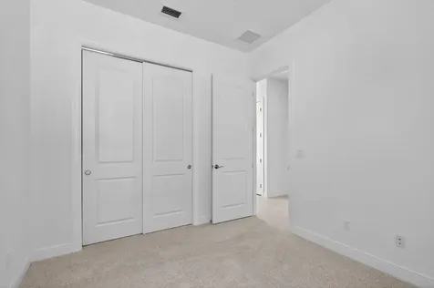 320 Se Via Sangro Port Saint Lucie FL 34952