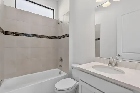 320 Se Via Sangro Port Saint Lucie FL 34952