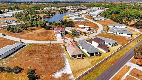 320 Se Via Sangro Port Saint Lucie FL 34952