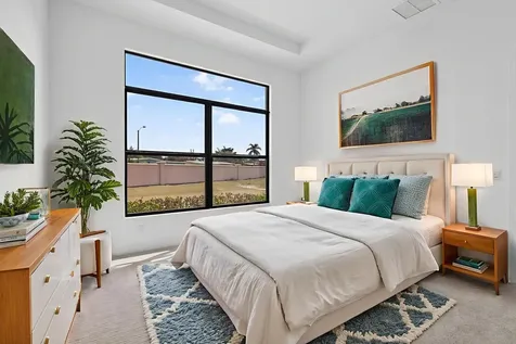 320 Se Via Sangro Port Saint Lucie FL 34952