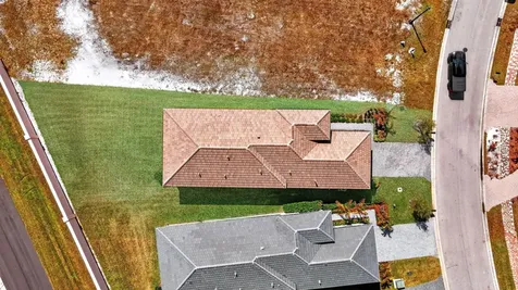 320 Se Via Sangro Port Saint Lucie FL 34952