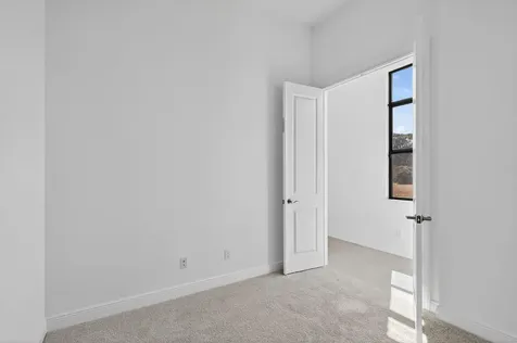 320 Se Via Sangro Port Saint Lucie FL 34952