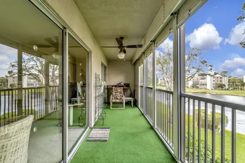 6585 Kensington Lane Delray Beach FL 33446
