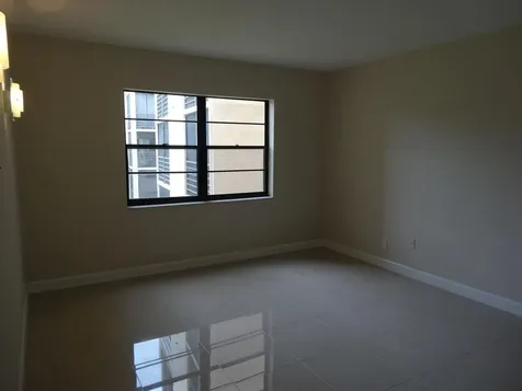 9235 SW 8th Street Boca Raton FL 33428