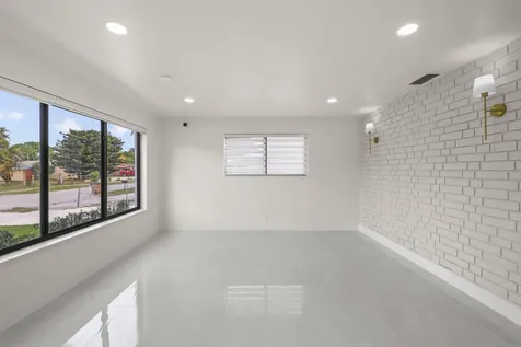 740 Ne 43 Court Deerfield Beach FL 33064