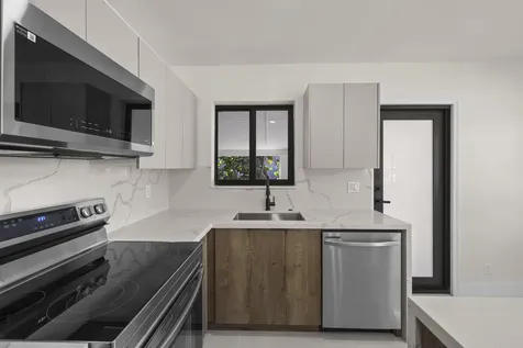 740 Ne 43 Court Deerfield Beach FL 33064