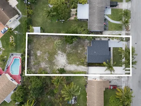 740 Ne 43 Court Deerfield Beach FL 33064