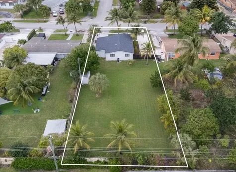 740 Ne 43 Court Deerfield Beach FL 33064