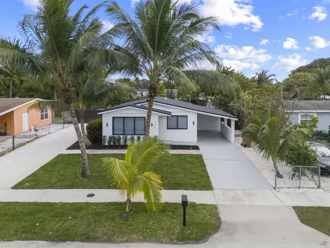 740 Ne 43 Court Deerfield Beach FL 33064