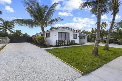 740 Ne 43 Court Deerfield Beach FL 33064