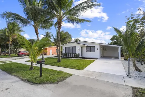 740 Ne 43 Court Deerfield Beach FL 33064