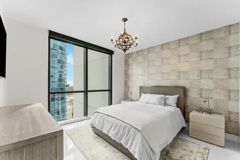 100 E Las Olas Boulevard Fort Lauderdale FL 33301