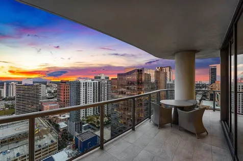 100 E Las Olas Boulevard Fort Lauderdale FL 33301