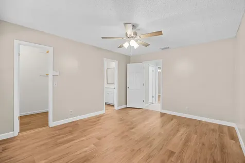 8993 Se Sandridge Avenue Hobe Sound FL 33455