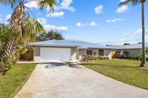 8993 Se Sandridge Avenue Hobe Sound FL 33455
