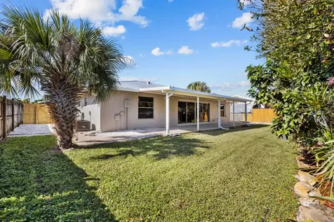 8993 Se Sandridge Avenue Hobe Sound FL 33455