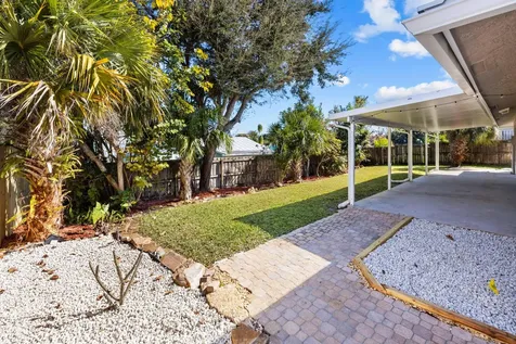 8993 Se Sandridge Avenue Hobe Sound FL 33455