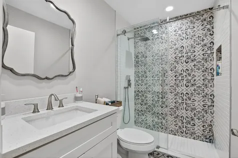 805 Flanders Q Delray Beach FL 33484