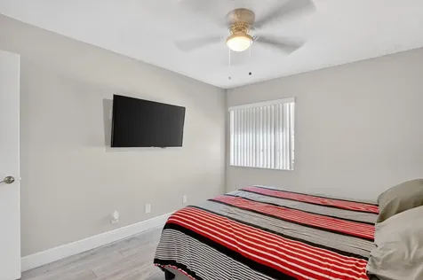 805 Flanders Q Delray Beach FL 33484