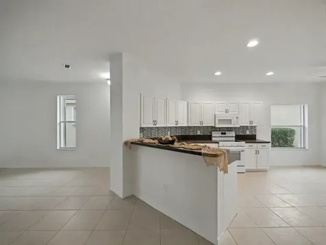 311 Sw Maclay Way Port Saint Lucie FL 34986