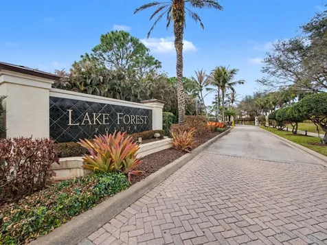 311 Sw Maclay Way Port Saint Lucie FL 34986