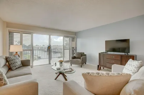 801 S Federal Highway Pompano Beach FL 33062