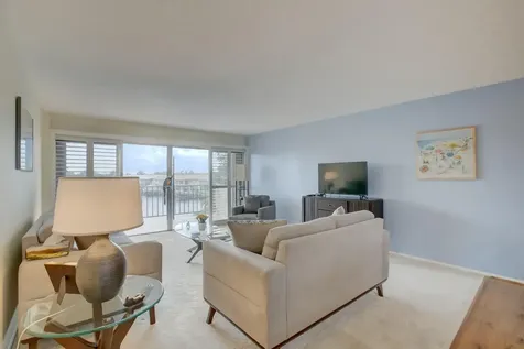 801 S Federal Highway Pompano Beach FL 33062