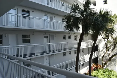 801 S Federal Highway Pompano Beach FL 33062