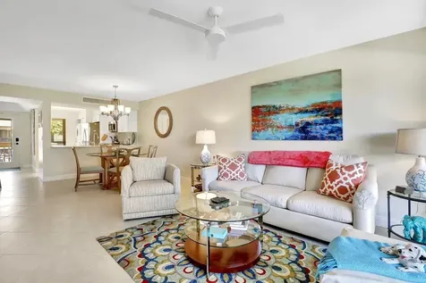 316 Brackenwood Circle Palm Beach Gardens FL 33418