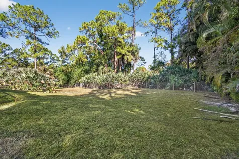 14241 76th Road The Acreage FL 33470