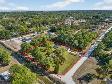14241 76th Road The Acreage FL 33470