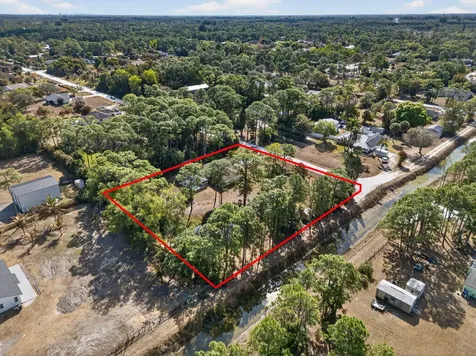 14241 76th Road The Acreage FL 33470