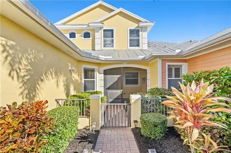 4585 Bridgepointe Way Vero Beach FL 32967